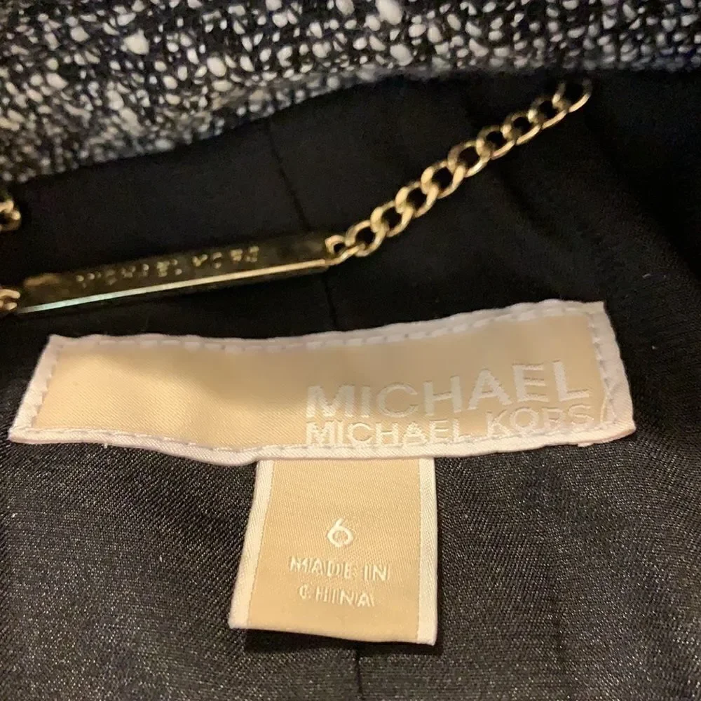 🎉HP 🎉NWOT Michael Kors Fringed Tweed Jacket